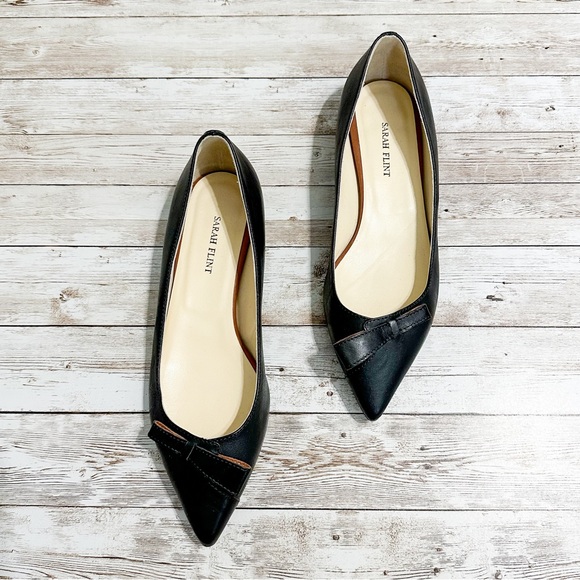 Sarah Flint Natalie Pointed-Toe Flats in Black Vachetta
Size 36 US 6 - Picture 3 of 13